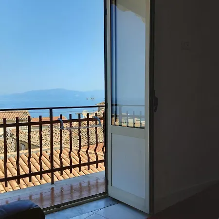 Lo Studiolo * Pizzo (Calabria)