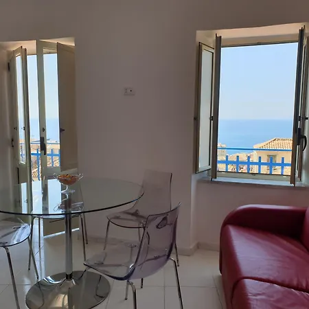 Lo Studiolo Pizzo (Calabria)